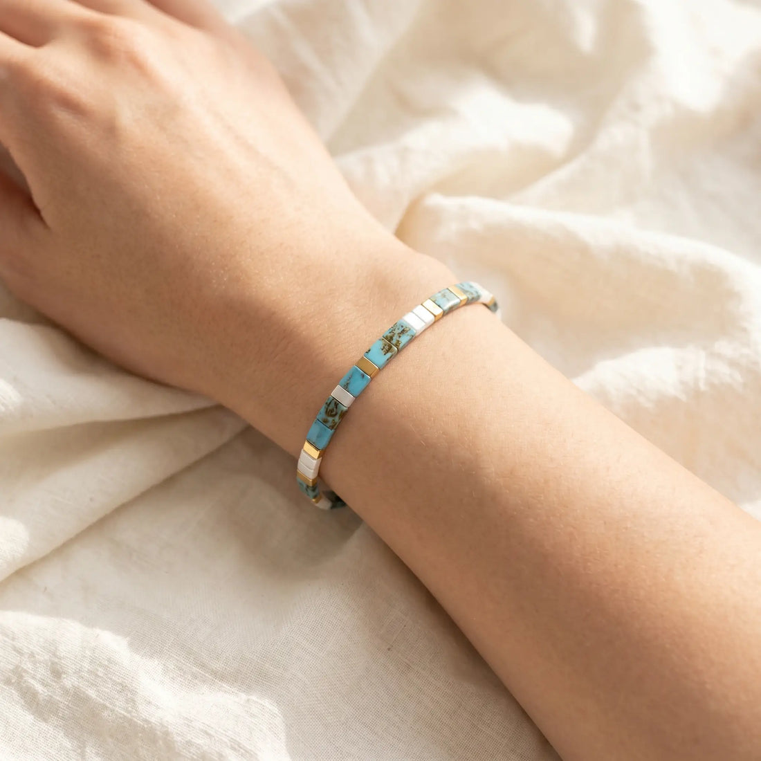 Bracciale Suiren – Ninfea Bianca e Turchese